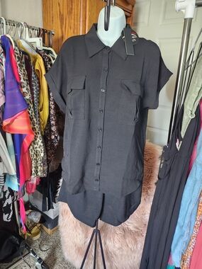 2- Piece Black Button-Front Short Sleeve Short Set